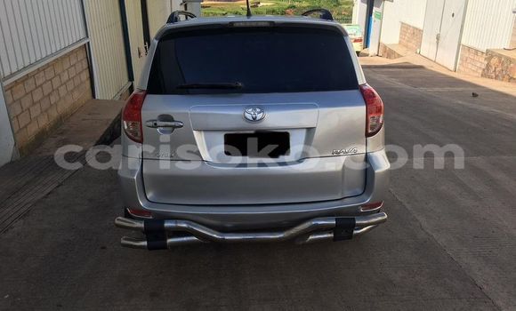 اشتري مستعمل Toyota RAV4 Gris سيارة في Kigali في Rwanda اشتري مستعمل Toyota RAV4 Gris سيارة في Kigali في Rwanda