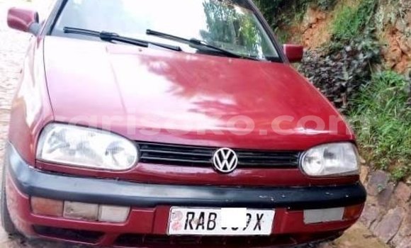 Acheter Occasion Voiture Volkswagen Golf Rouge à Kigali, Rwanda