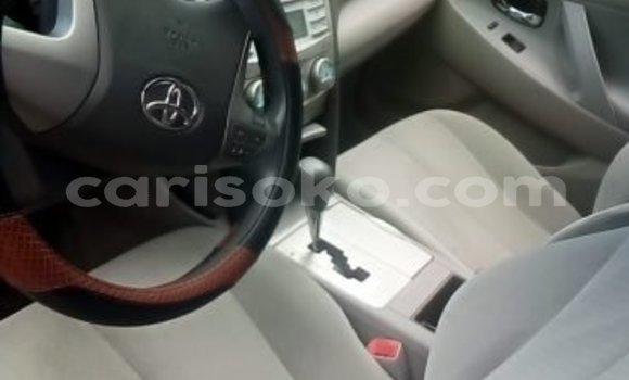 اشتري مستعمل Toyota Camry Gris سيارة في Kigali في Rwanda اشتري مستعمل Toyota Camry Gris سيارة في Kigali في Rwanda