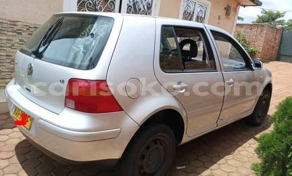 اشتري مستعمل Volkswagen Golf Gris سيارة في Kigali في Rwanda اشتري مستعمل Volkswagen Golf Gris سيارة في Kigali في Rwanda