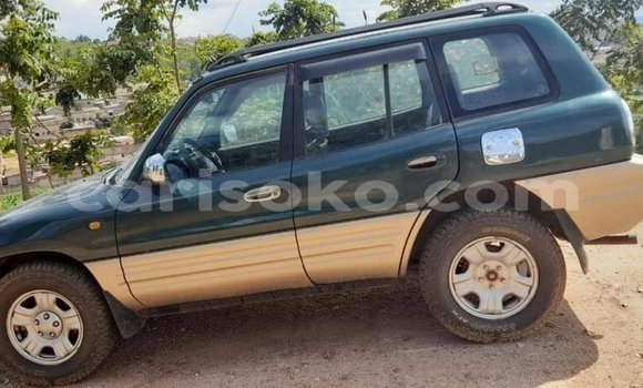 اشتري مستعمل Toyota RAV4 Vert سيارة في Kigali في Rwanda اشتري مستعمل Toyota RAV4 Vert سيارة في Kigali في Rwanda