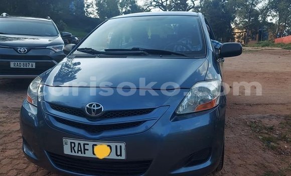 اشتري مستعمل Toyota Yaris Bleu سيارة في Kigali في Rwanda اشتري مستعمل Toyota Yaris Bleu سيارة في Kigali في Rwanda
