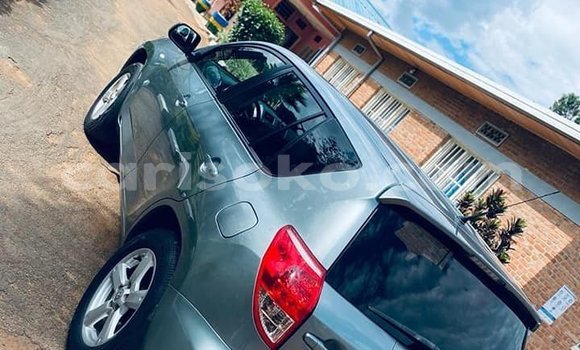 اشتري مستعمل Toyota RAV4 Gris سيارة في Kigali في Rwanda اشتري مستعمل Toyota RAV4 Gris سيارة في Kigali في Rwanda