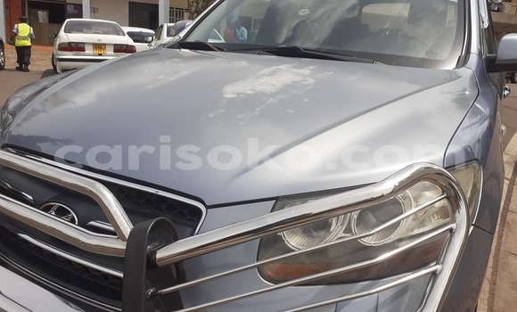 Buy Used Hyundai Santa Fe Blue Car in Kigali in Rwanda Buy Used Hyundai Santa Fe Blue Car in Kigali in Rwanda