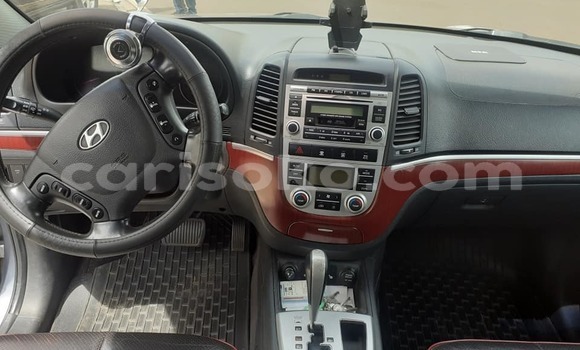 Buy Used Hyundai Santa Fe Blue Car in Kigali in Rwanda Buy Used Hyundai Santa Fe Blue Car in Kigali in Rwanda