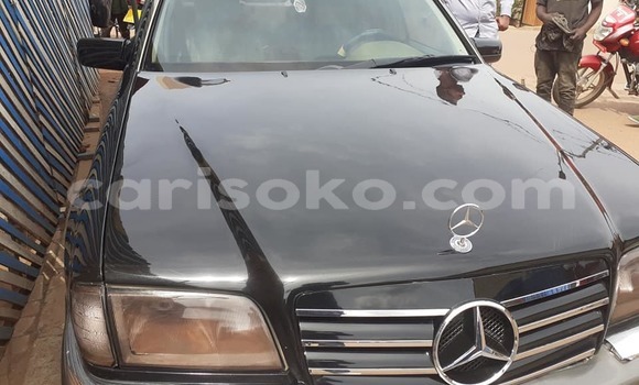 Acheter Occasion Voiture Mercedes-Benz C–Class Noir à Kigali, Rwanda