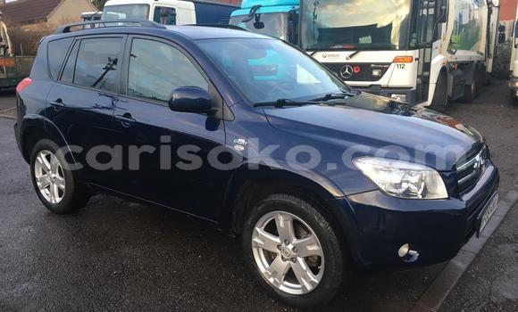 Acheter Occasion Voiture Toyota RAV4 Bleu à Kigali, Rwanda Acheter Occasion Voiture Toyota RAV4 Bleu à Kigali, Rwanda