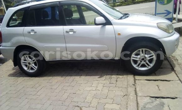 Acheter Occasion Voiture Toyota RAV4 Gris à Kigali, Rwanda Acheter Occasion Voiture Toyota RAV4 Gris à Kigali, Rwanda