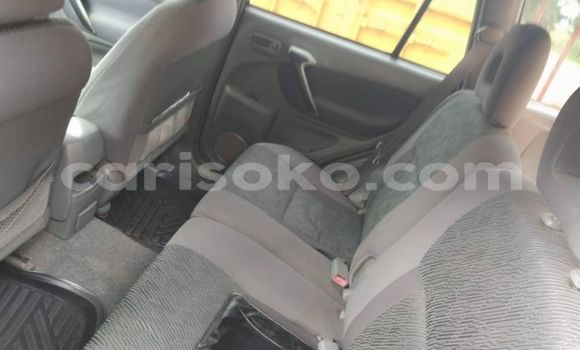 Acheter Occasion Voiture Toyota RAV4 Noir à Kigali, Rwanda Acheter Occasion Voiture Toyota RAV4 Noir à Kigali, Rwanda