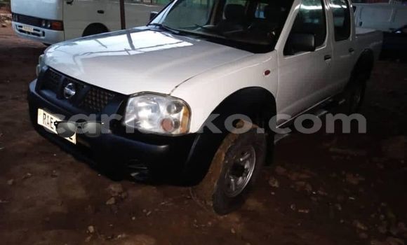 Acheter Occasion Voiture Nissan Hardbody Blanc à Kigali, Rwanda Acheter Occasion Voiture Nissan Hardbody Blanc à Kigali, Rwanda