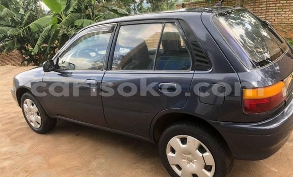Acheter Occasion Voiture Toyota Starlet Noir à Kigali, Rwanda Acheter Occasion Voiture Toyota Starlet Noir à Kigali, Rwanda