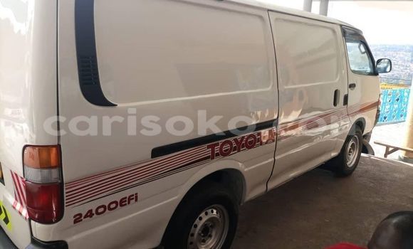Acheter Occasion Voiture Toyota Hiace Blanc à Kigali, Rwanda Acheter Occasion Voiture Toyota Hiace Blanc à Kigali, Rwanda