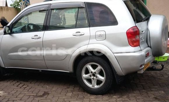 Acheter Occasion Voiture Toyota RAV4 Gris à Kigali, Rwanda Acheter Occasion Voiture Toyota RAV4 Gris à Kigali, Rwanda