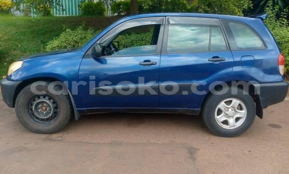 Acheter Occasion Voiture Toyota RAV4 Bleu à Kigali, Rwanda Acheter Occasion Voiture Toyota RAV4 Bleu à Kigali, Rwanda