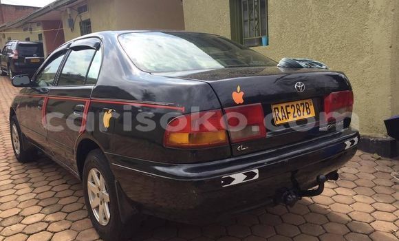 Acheter Occasion Voiture Toyota Carina Noir à Kigali, Rwanda Acheter Occasion Voiture Toyota Carina Noir à Kigali, Rwanda