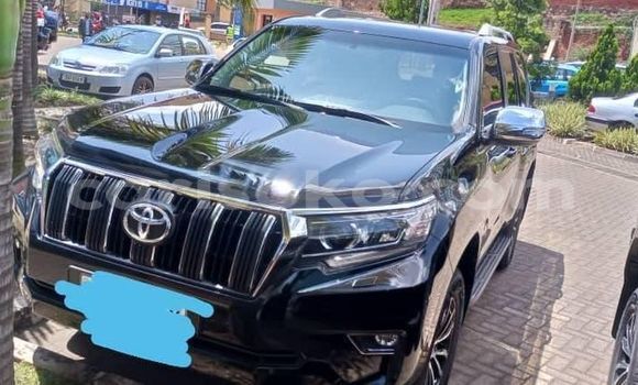 Acheter Occasion Voiture Toyota Land Cruiser Prado Noir à Kigali, Rwanda Acheter Occasion Voiture Toyota Land Cruiser Prado Noir à Kigali, Rwanda