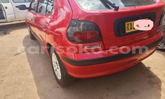 Acheter Occasion Voiture Toyota Corolla Rouge à Kigali, Rwanda Acheter Occasion Voiture Toyota Corolla Rouge à Kigali, Rwanda