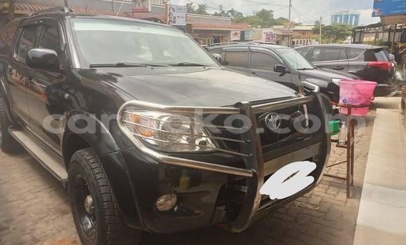 Acheter Occasion Voiture Toyota Hilux Noir à Kigali, Rwanda Acheter Occasion Voiture Toyota Hilux Noir à Kigali, Rwanda