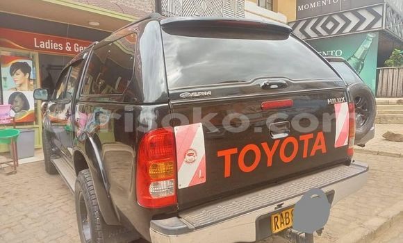 Acheter Occasion Voiture Toyota Hilux Noir à Kigali, Rwanda Acheter Occasion Voiture Toyota Hilux Noir à Kigali, Rwanda