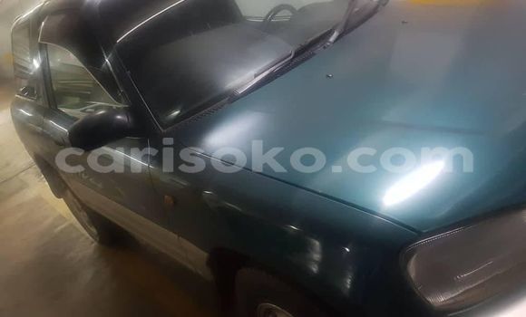 Acheter Occasion Voiture Toyota RAV4 Vert à Kigali, Rwanda Acheter Occasion Voiture Toyota RAV4 Vert à Kigali, Rwanda