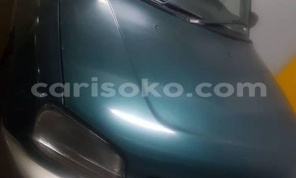 Acheter Occasion Voiture Toyota RAV4 Vert à Kigali, Rwanda Acheter Occasion Voiture Toyota RAV4 Vert à Kigali, Rwanda