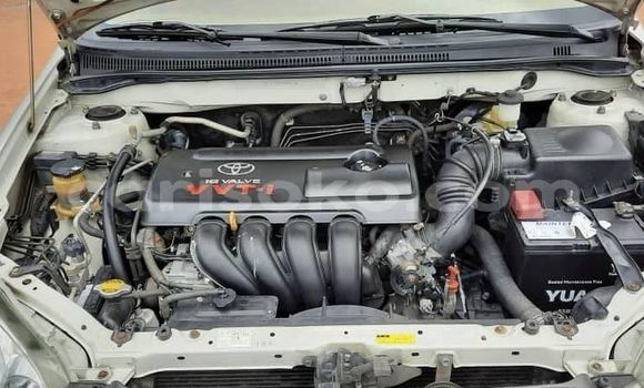 Acheter Occasion Voiture Toyota Corolla Gris à Kigali, Rwanda Acheter Occasion Voiture Toyota Corolla Gris à Kigali, Rwanda