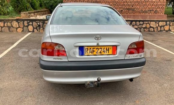 Acheter Occasion Voiture Toyota Avensis Verso Gris à Kigali, Rwanda Acheter Occasion Voiture Toyota Avensis Verso Gris à Kigali, Rwanda