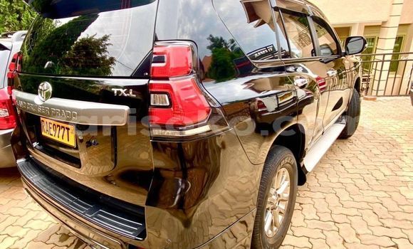 Acheter Occasion Voiture Toyota Land Cruiser Prado Noir à Kigali, Rwanda Acheter Occasion Voiture Toyota Land Cruiser Prado Noir à Kigali, Rwanda