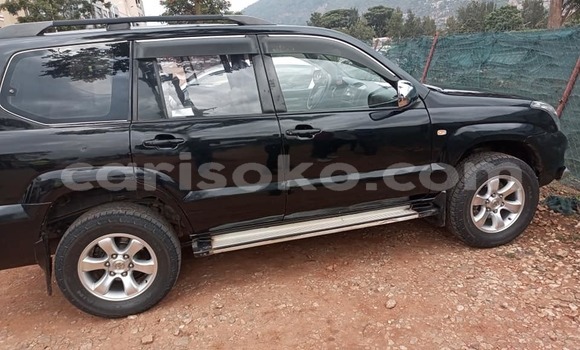 Sayi Na hannu Toyota Land Cruiser Prado Noir Mota in Kigali a Rwanda Sayi Na hannu Toyota Land Cruiser Prado Noir Mota in Kigali a Rwanda