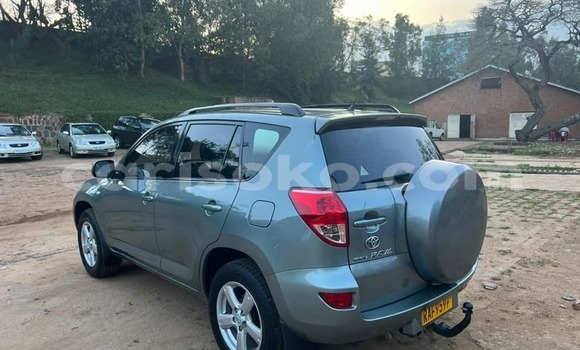 Sayi Na hannu Toyota RAV4 Autre Mota in Kigali a Rwanda Sayi Na hannu Toyota RAV4 Autre Mota in Kigali a Rwanda