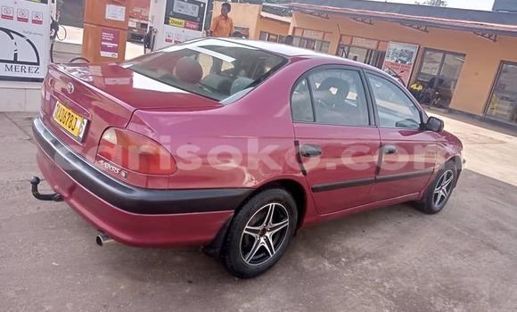 Sayi Na hannu Toyota Avensis Rouge Mota in Kigali a Rwanda Sayi Na hannu Toyota Avensis Rouge Mota in Kigali a Rwanda