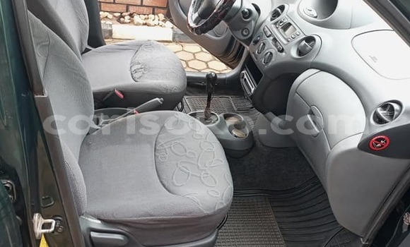 Sayi Na hannu Toyota Yaris Vert Mota in Kigali a Rwanda Sayi Na hannu Toyota Yaris Vert Mota in Kigali a Rwanda