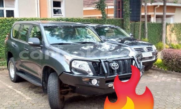 Sayi Na hannu Toyota Land Cruiser Prado Noir Mota in Kigali a Rwanda Sayi Na hannu Toyota Land Cruiser Prado Noir Mota in Kigali a Rwanda