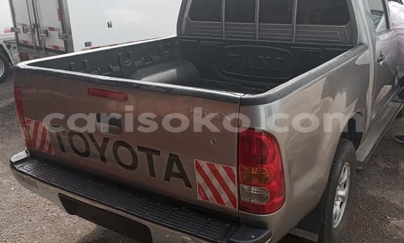 Sayi Na hannu Toyota Hilux Gris Mota in Kigali a Rwanda Sayi Na hannu Toyota Hilux Gris Mota in Kigali a Rwanda
