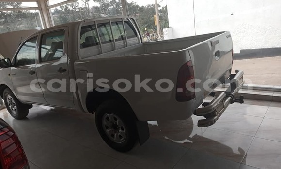 Sayi Na hannu Toyota Hilux Blanc Mota in Kigali a Rwanda Sayi Na hannu Toyota Hilux Blanc Mota in Kigali a Rwanda