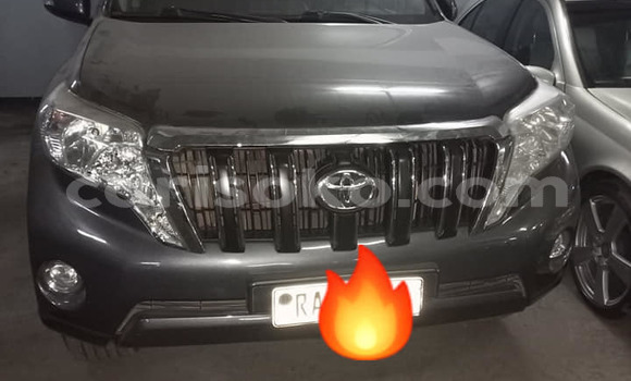 Sayi Na hannu Toyota Land Cruiser Prado Noir Mota in Kigali a Rwanda Sayi Na hannu Toyota Land Cruiser Prado Noir Mota in Kigali a Rwanda