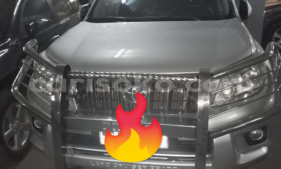 Sayi Na hannu Toyota Land Cruiser Gris Mota in Kigali a Rwanda Sayi Na hannu Toyota Land Cruiser Gris Mota in Kigali a Rwanda