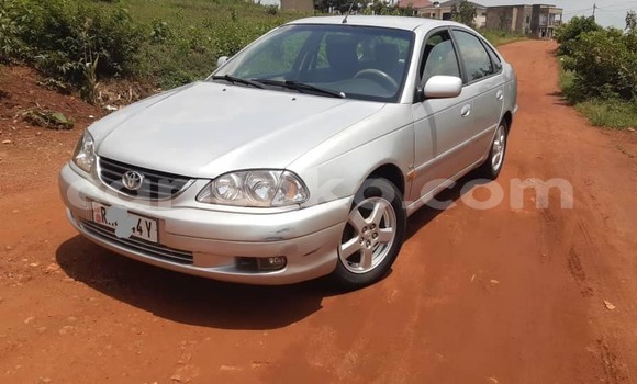 Acheter Occasion Voiture Toyota Avensis Gris à Kigali, Rwanda