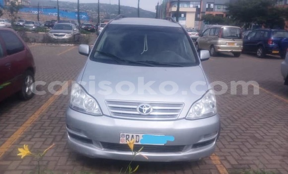 Sayi Na hannu Toyota Avensis Verso Gris Mota in Kigali a Rwanda Sayi Na hannu Toyota Avensis Verso Gris Mota in Kigali a Rwanda
