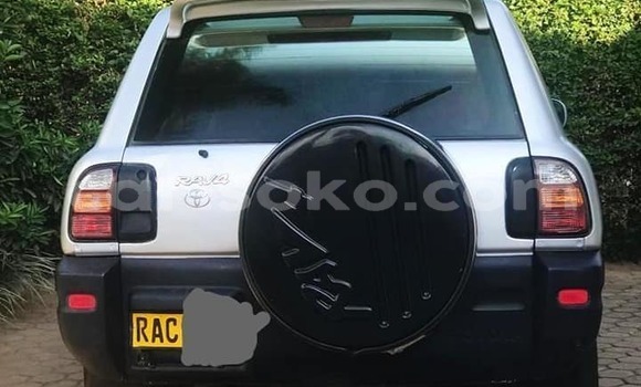 Sayi Na hannu Toyota RAV4 Gris Mota in Kigali a Rwanda Sayi Na hannu Toyota RAV4 Gris Mota in Kigali a Rwanda