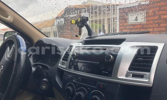 اشتري مستعمل Toyota Fortuner Autre سيارة في Kigali في Rwanda اشتري مستعمل Toyota Fortuner Autre سيارة في Kigali في Rwanda