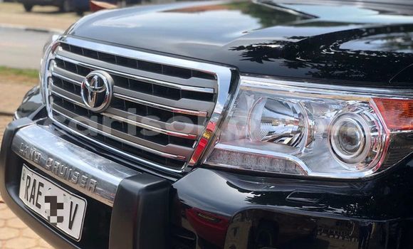 اشتري مستعمل Toyota Land Cruiser Noir سيارة في Kigali في Rwanda اشتري مستعمل Toyota Land Cruiser Noir سيارة في Kigali في Rwanda