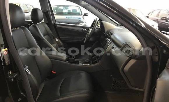 Sayi Na hannu Mercedes-Benz C-klasse Noir Mota in Kigali a Rwanda Sayi Na hannu Mercedes-Benz C-klasse Noir Mota in Kigali a Rwanda