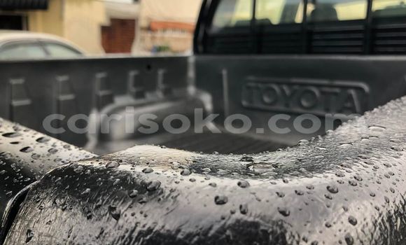 اشتري مستعمل Toyota Hilux Noir سيارة في Kigali في Rwanda اشتري مستعمل Toyota Hilux Noir سيارة في Kigali في Rwanda