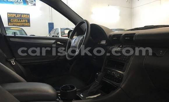 Sayi Na hannu Mercedes-Benz C-klasse Noir Mota in Kigali a Rwanda Sayi Na hannu Mercedes-Benz C-klasse Noir Mota in Kigali a Rwanda