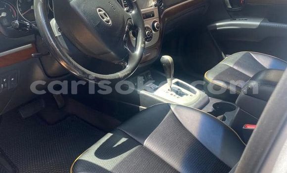 اشتري مستعمل Hyundai Santa Fe Gris سيارة في Kigali في Rwanda اشتري مستعمل Hyundai Santa Fe Gris سيارة في Kigali في Rwanda