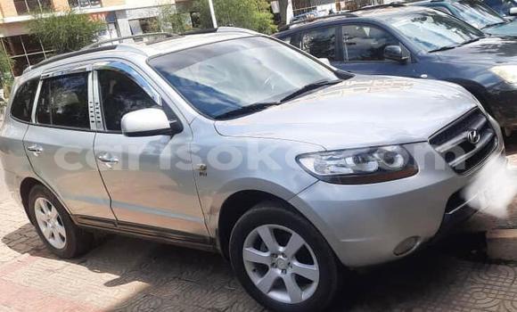 اشتري مستعمل Hyundai Santa Fe Gris سيارة في Kigali في Rwanda اشتري مستعمل Hyundai Santa Fe Gris سيارة في Kigali في Rwanda