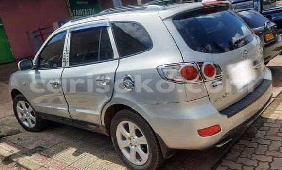 اشتري مستعمل Hyundai Santa Fe Gris سيارة في Kigali في Rwanda اشتري مستعمل Hyundai Santa Fe Gris سيارة في Kigali في Rwanda