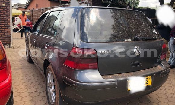 اشتري مستعمل Volkswagen Golf Noir سيارة في Kigali في Rwanda اشتري مستعمل Volkswagen Golf Noir سيارة في Kigali في Rwanda