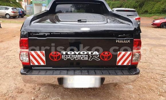 اشتري مستعمل Toyota Hilux Noir سيارة في Kigali في Rwanda اشتري مستعمل Toyota Hilux Noir سيارة في Kigali في Rwanda